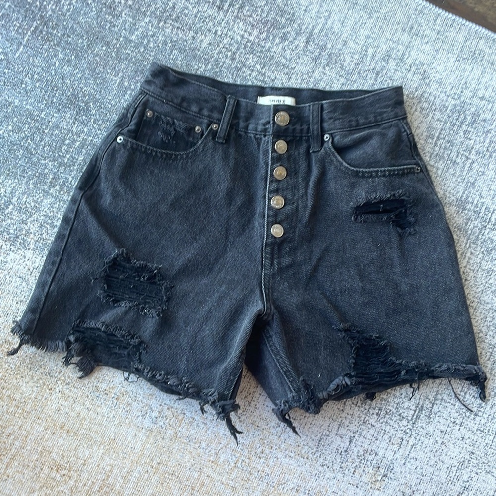 Forever 21 button fly black distressed denim shorts sz 27